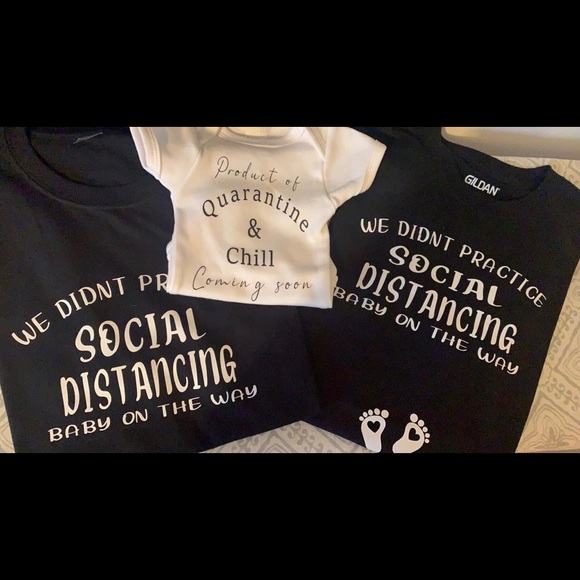 Custom pregnancy announcement shirts! - Picture 1 of 1